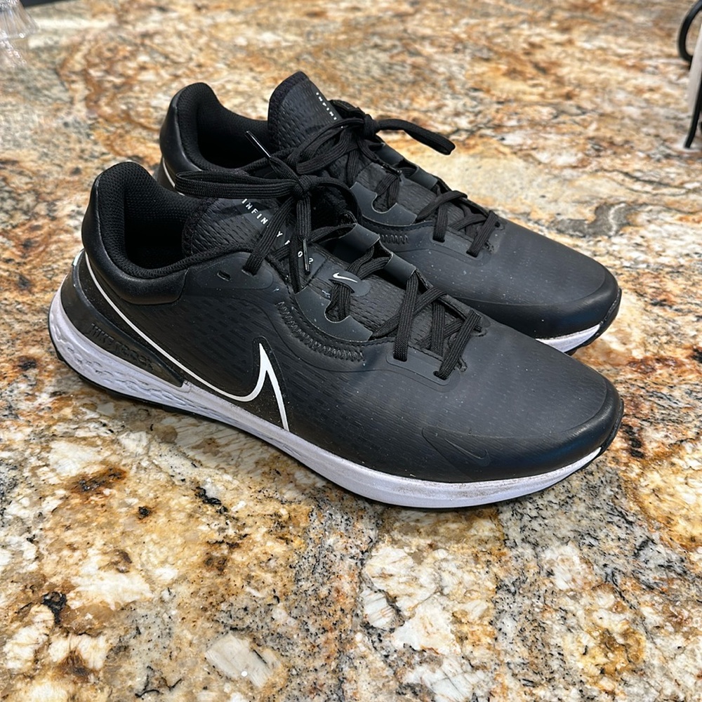 Nike Men’s golf shoes
